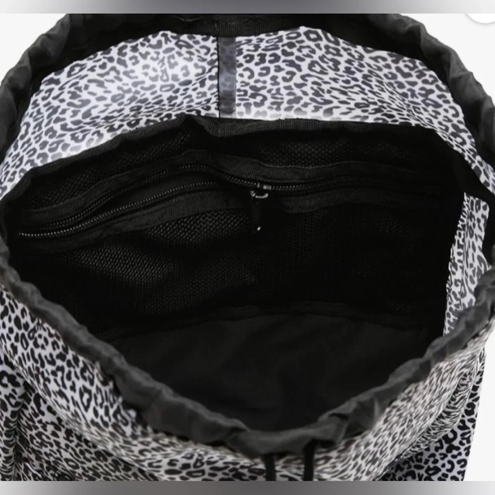 Vooray Stride Cinch Backpack Unisex New!